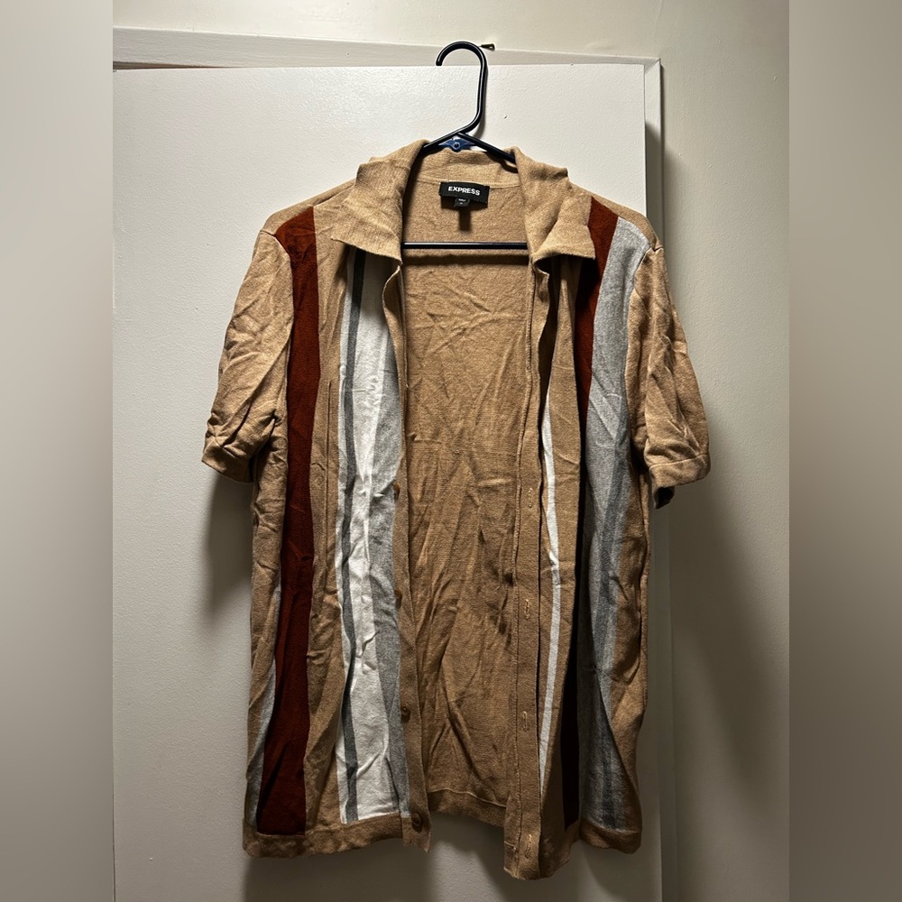 Express Men’s Tan, Brown & Gray Vertical Striped Button Down Henley Shirt Size M